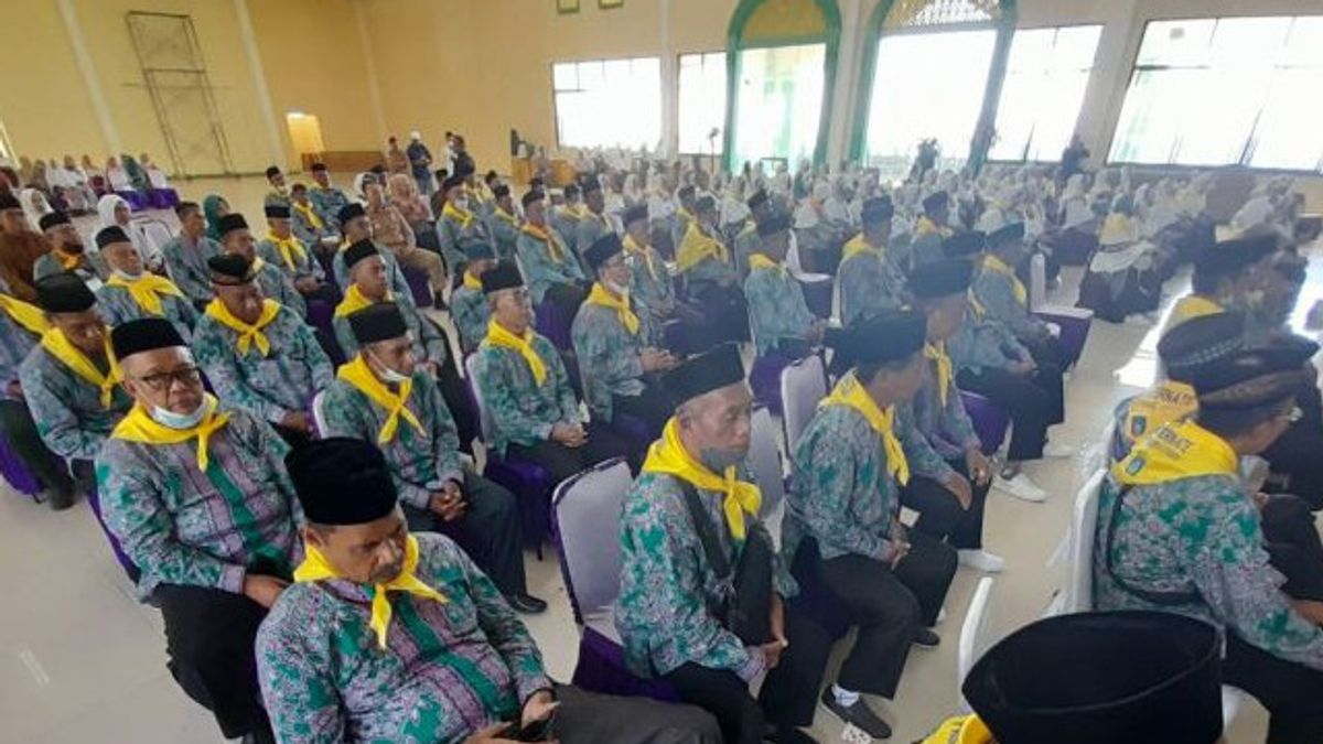 Postponed In 2020, 145 Ternate City Hajj Pilgrims Departed 2023