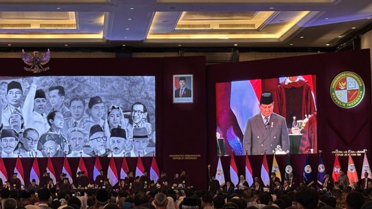 Presiden Prabowo Hadiri Wisuda 521 Sarjana UKRI di Bandung
