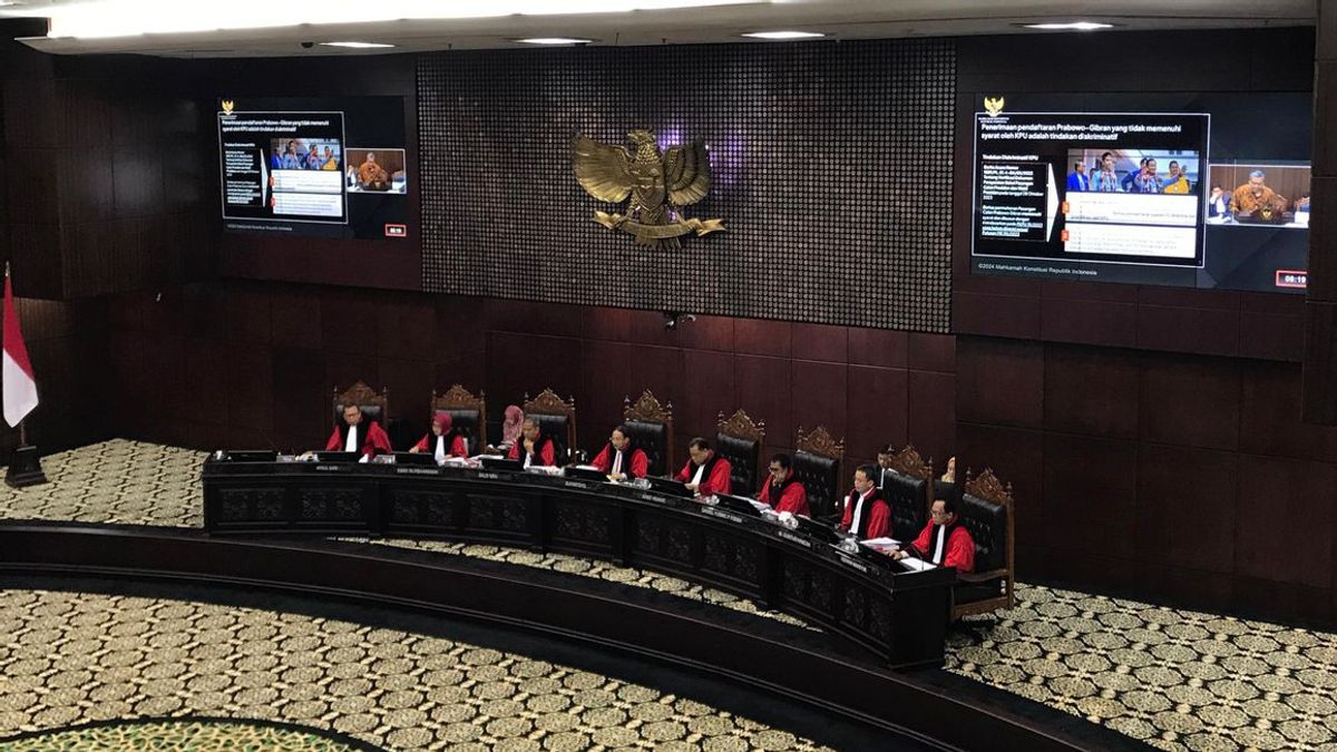 Opinion Dissenting, Judge Arief Hidayat Says Re-voting Should Be Re-voting In 6 Provinces