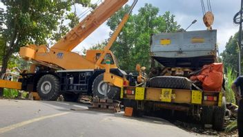 40トンのトロントントラック事故の避難、ポントロピークのクロススラウェシレーンは明日の朝まで閉鎖されました