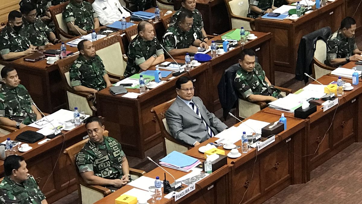 Raker dengan Komisi I, Tempat Duduk Panglima TNI dan KSAD Dipisahkan Menhan Prabowo