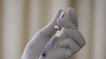 Yang Belum Vaksin Jadi Celah Virus Menular dan Berkembang