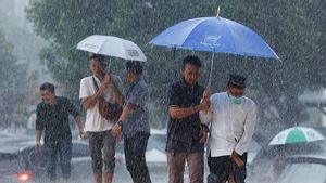 Don't Forget the Umbrella! Jakarta is Predicted to Rain Heavily This Afternoon