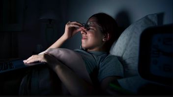 3 Cara Mudah Atasi Sakit Maag saat Malam