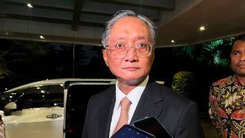 浦大臣多迪·汉戈多(Dody Hanggodo)在KPK的OTT网中被他的队伍击中