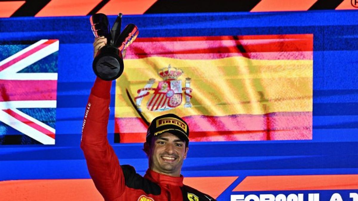 Ferrari : La question difficile de remplacer Carlos Sainz contre Lewis Hamilton pour 2022