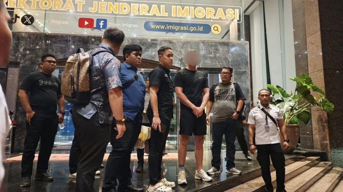 WN Australia Pelaku Penembakan di Bali Tertangkap karena Indikator Lampu Merah Autogate Bandara Soetta