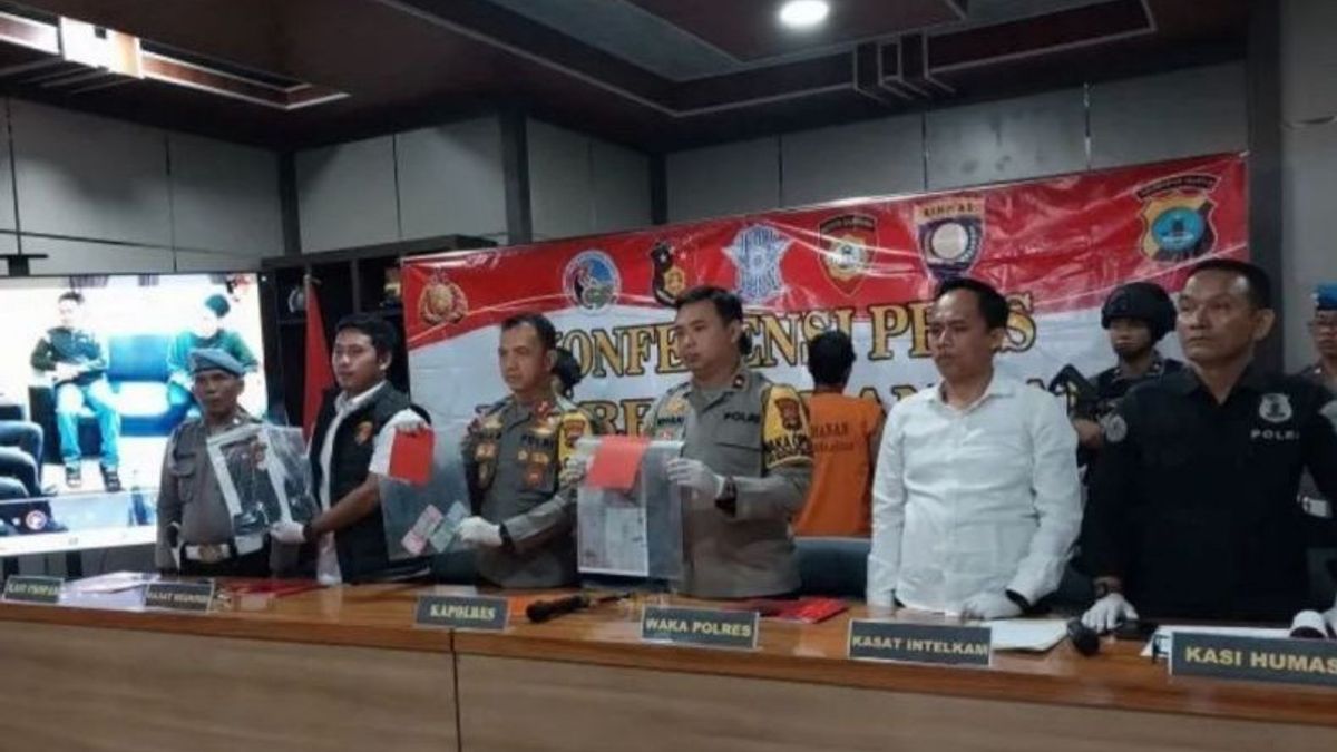 Perpetrators Of Embezzlement Of Honor Money KPPS For Online Gambling In South Kalimantan Balangan Charged With Layered Articles