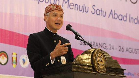 Meretas Batas, Ganjar Pranowo Mengupas Peran Kunci Politik Perempuan dalam Kongres Perempuan Nasional