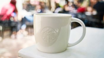 Dari Kasus di Starbucks Kita Jadi Tahu, Orang yang Ingin Eksis Kadang Melakukan Hal yang Aneh