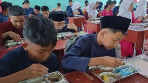 タンジュンピナンでの新しいイニシアチブ:コーラン証明書義務学校への登録