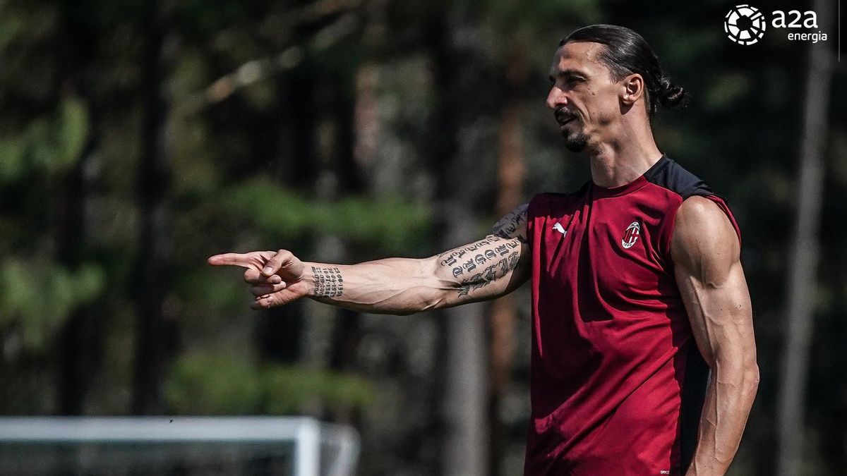 Ibrahimovic Violates Health Protocols At Milan Restaurant, Not Wearing Mask And Surrounded By Glasses Of Wine