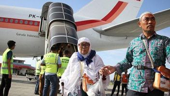 Medina Airport Closed, Pilgrims Of 2nd Wave Hajj Candidates From Indonesia Arrive In Jeddah Starting June 8