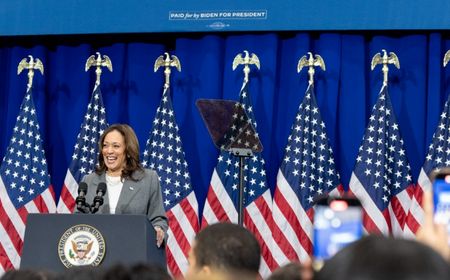 Wapres AS Kamala Harris Kena Omel Pendonor Demokrat Saat Bicarakan Joe Biden