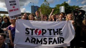 Demonstran Pro Palestina Geruduk Pameran Alat Tempur di London Dihadiri Perusahaan Alutsista Israel