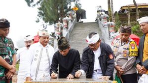 Wagub Bali Resmikan Jaba Sisi Pura Ulun Ranu Pane Lumajang