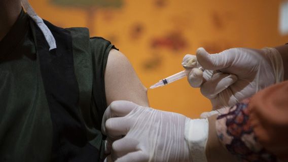 UNAIR疫学者:健康な人にのみ与えられるワクチン