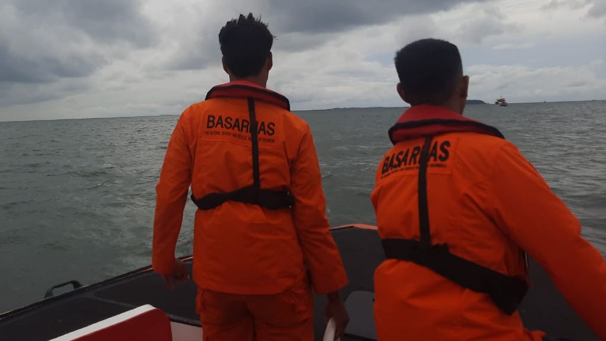 Tim SAR Masih Cari Nelayan yang Hilang di Perairan Kepulauan Seribu