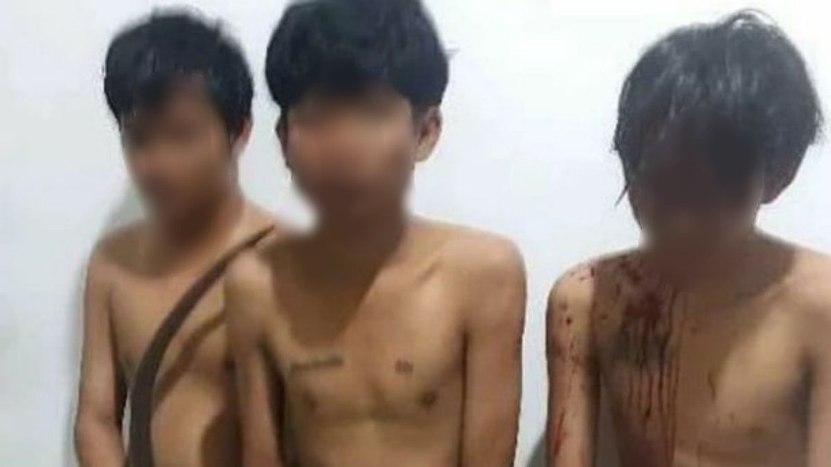 三名青年拆散塞鲁里特学校，残奥会手机在Cakung Cilincing地区