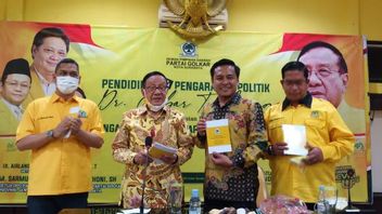 After Elections, Senior Golkar Politician Akbar Tanjung Asks All Cadres To Start Diligently Greet Residents