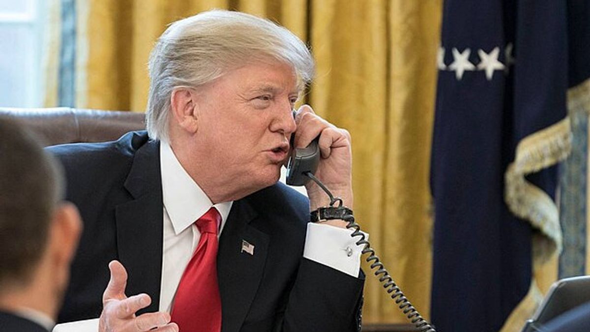    Trump Tunggu Kabar dari China Sebelum Tarif 104 Persen Diberlakukan