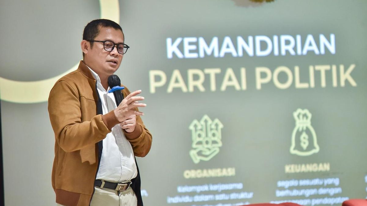 Fenomena Begal Partai Dinilai Jadi Ancaman Nyata Demokrasi