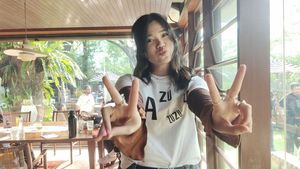 Makna Lagu Perayaan Mati Rasa dan Pesan Emosional di Liriknya