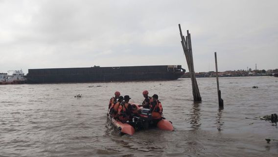 SAR Finds Victims Of Jukung Ship Explosion In Musi River Palembang