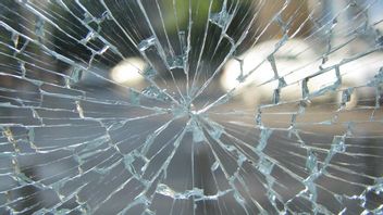 Bus 'Bull Fight' When Overtaking Trucks In Uganda, 63 People Died