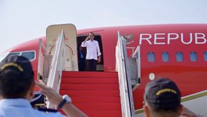 Bertolak ke Jateng, Jokowi Takziah ke Rumah Duka Syarifah Salma Istri Habib Luthfi