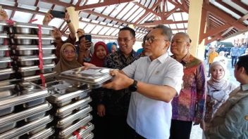 Menko Zulhas: Les écoles peuvent se plaindre du menu MBG n'est pas conforme aux normes