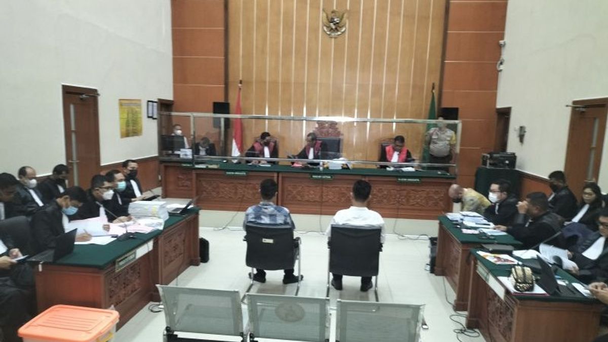 The Witness Claimed To Have Been Ordered By The Former Kalibaru Police Chief To Sell Drugs, Teddy Minahasa, The Price Began At IDR 50-500 Million