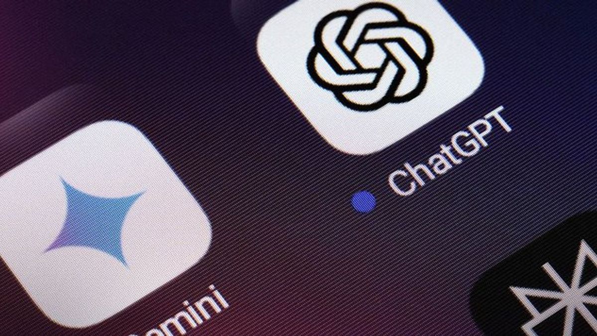 ChatGPTは依然としてAI市場を支配しているが、データによるとGeminiが追い上げ始めている