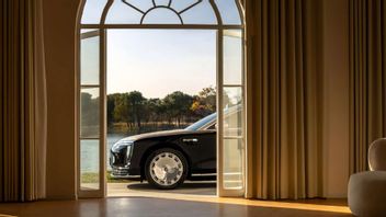 Huawei Releases Official Luxury Sedans Competitors For Rolls Royce Ghost, Here's The Form