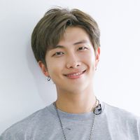 RM BTS Rayakan Ulang Tahun dengan Berdonasi ke Museum