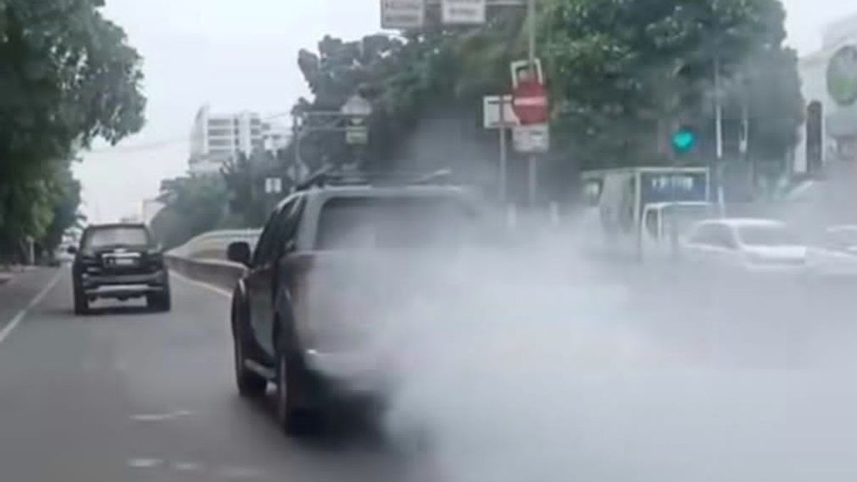 Knalpot Mobil Dinas Ngebul di Jalanan, Heru Budi: Drivernya Sudah Disetrap