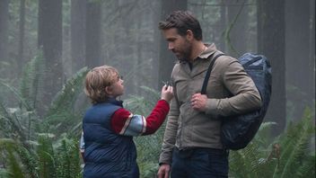 Tayang 11 Maret, Begini Sinopsis <i>The Adams Project</i> yang Dibintangi Ryan Reynolds