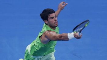 كارلوس ألكاراز يصل إلى الدور الثاني في بطولة قطر المفتوحة 2026