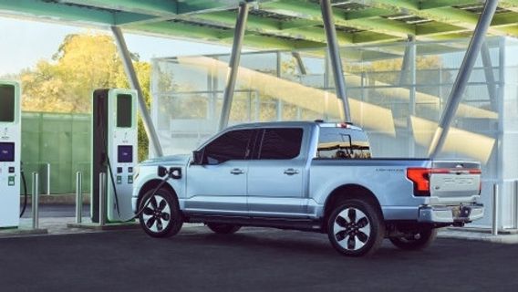 Pemilik EV F-150 Lighting di AS akan Menerima 250 kWh Pengisian Daya Cepat Gratis di Electrify America