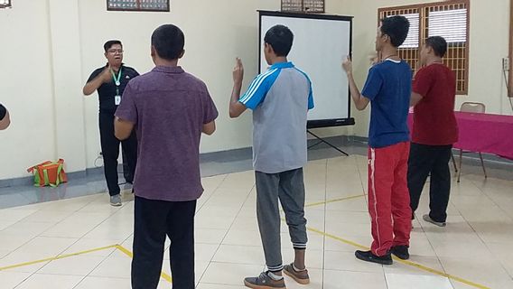 Kami Merasakan Berdampingan dengan Penderita Gangguan Kejiwaan