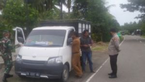 Polisi Bangun Pos Sekat Cegah PMK di Perbatasan Sulbar, Truk Ternak Tanpa SKKH Bakal Diputar Balik