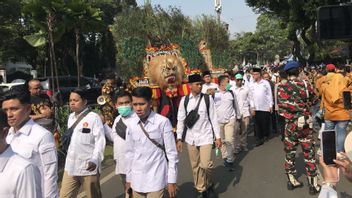 Bring Reog Ponorogo And Lion Dance, Gerindra-PKB Cadres Compact In White Uniforms Come To KPU