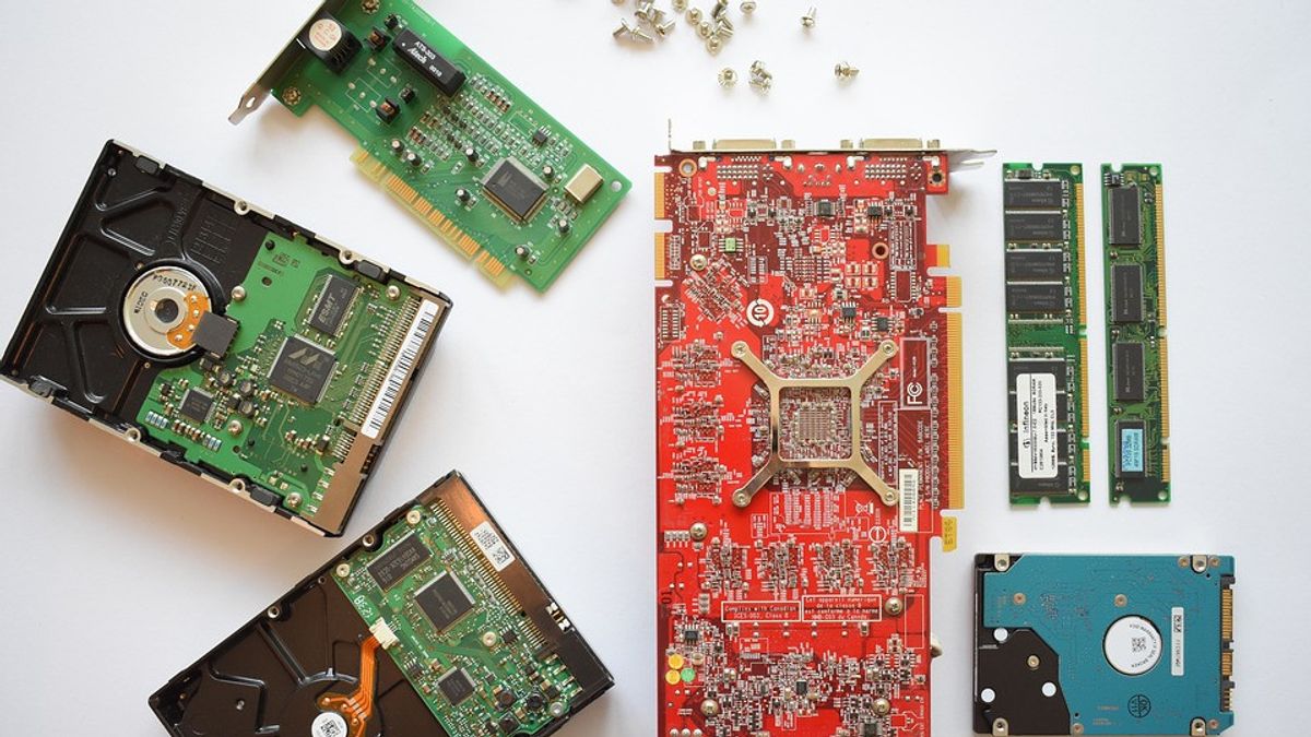 Intel Luncurkan  Teknik Pembuatan Chip yang Diklaim Lebih Cepat dari Para Pesaingnya