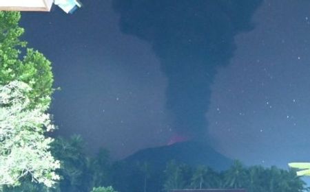 Gunung Ibu Erupsi, Tinggi Kolom Abu Mencapai 2.000 Meter