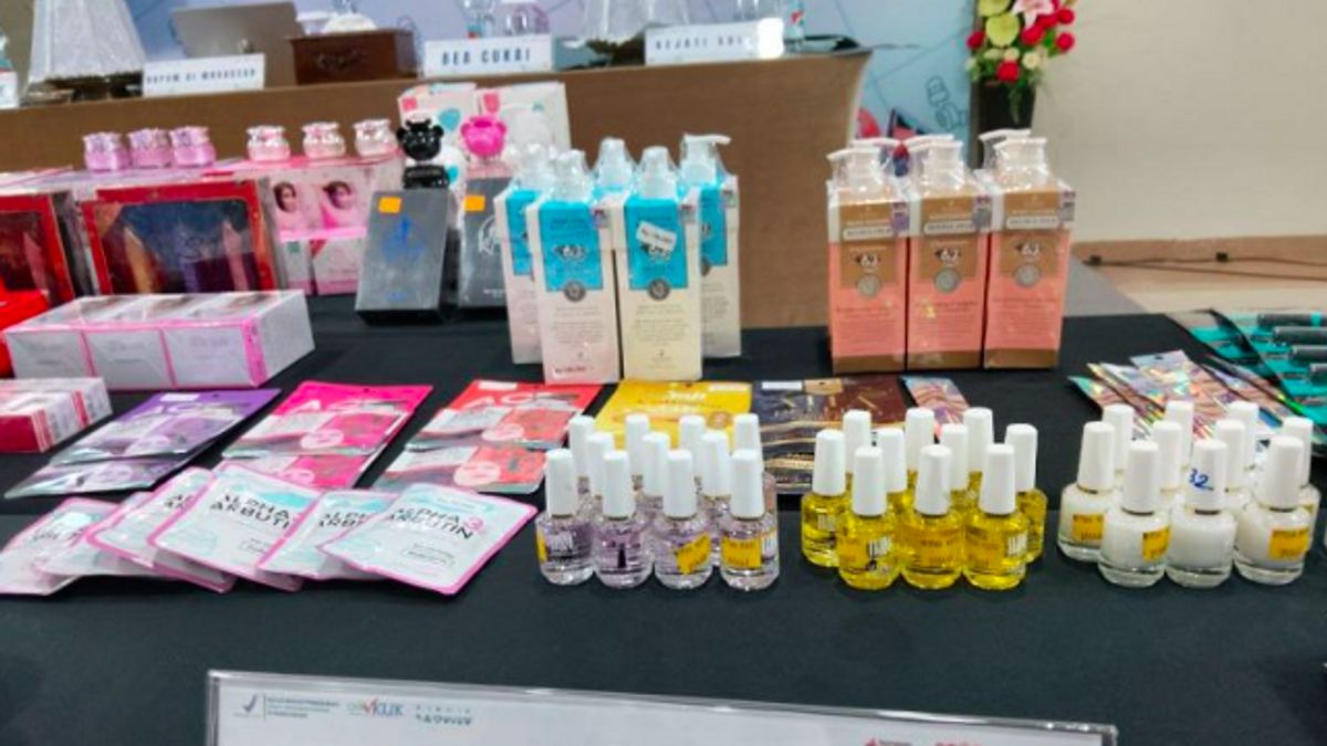 Teliti Sebelum Membeli, Ini Pentingnya Melihat Label pada Produk Kecantikan
