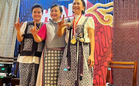 Kemeriahan Hari Batik Nasional 2022, Ada Fashion Show, Pameran, Hingga Rekor MURI