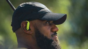 Apple Rilis Powerbeats Pro 2 Edisi Nike, Tampil Sporty dengan Warna Ikonik