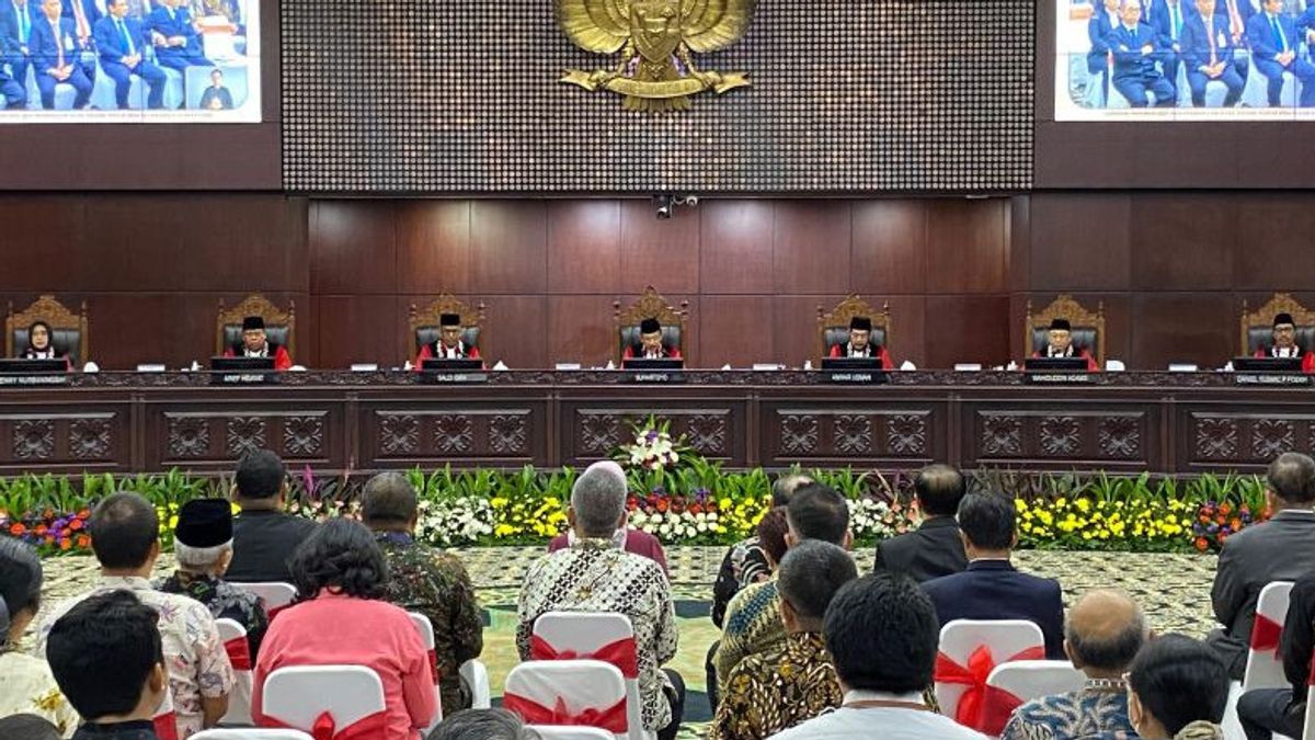 Suhartoyo强调公众信任对宪法法院的重要性