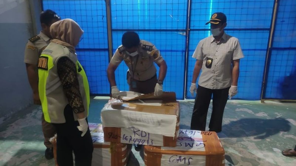 98 Kg Of Illegal Pork Failed To Enter Southeast Sulawesi, Confiscated From Haluoleo Airport Cargo