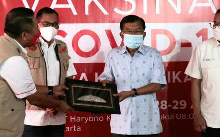 Kritik Pedas JK Soal Kerumitan Administrasi Vaksin COVID-19: Di Luar Negeri Orang Datang Langsung Disuntik